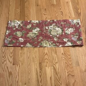 Vintage Westpoint Stevens Floral Dark Rose Print Valance